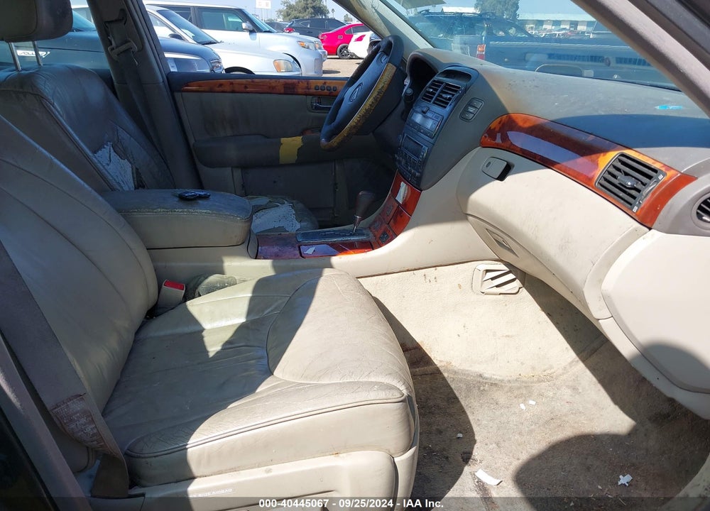 2001 LEXUS LS 430 VIN: JTHBN30F810015412