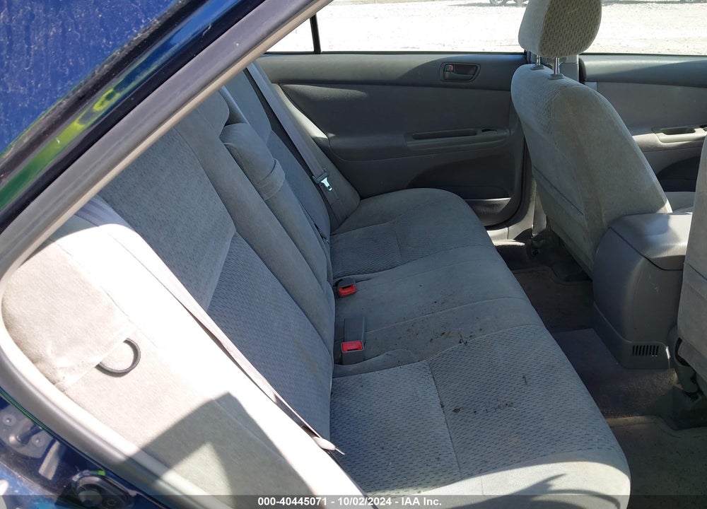 2002 TOYOTA CAMRY LE V6 VIN: 4T1BF32KX2U527462