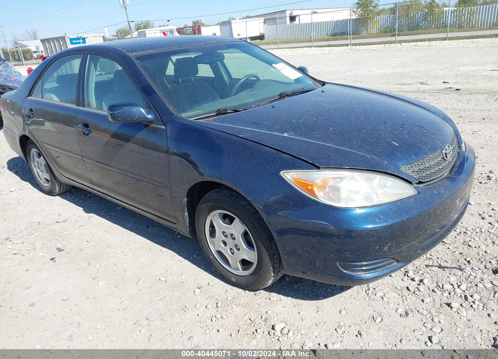 2002 TOYOTA CAMRY LE V6 VIN: 4T1BF32KX2U527462