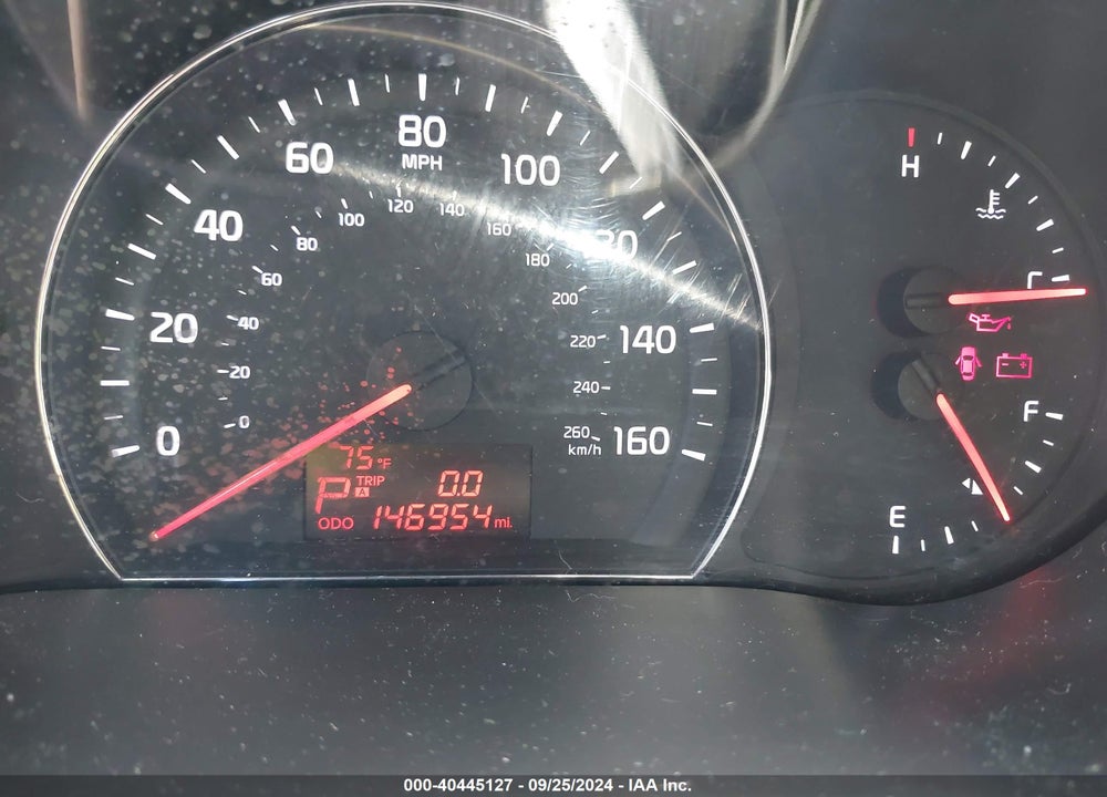 2015 KIA SORENTO LX VIN: 5XYKT3A64FG589304