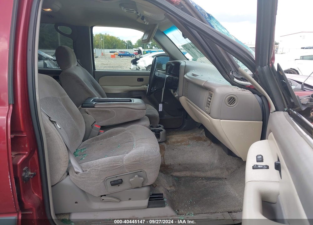 2002 CHEVROLET TAHOE LS VIN: 1GNEC13VX2J148610
