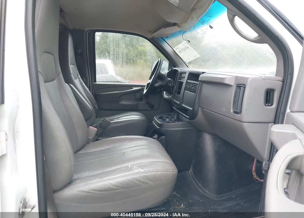 2006 CHEVROLET EXPRESS WORK VAN VIN: 1GCGG25V261170373