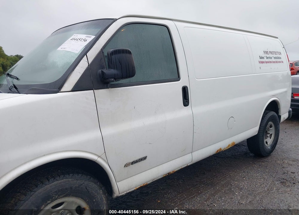 2006 CHEVROLET EXPRESS WORK VAN VIN: 1GCGG25V261170373