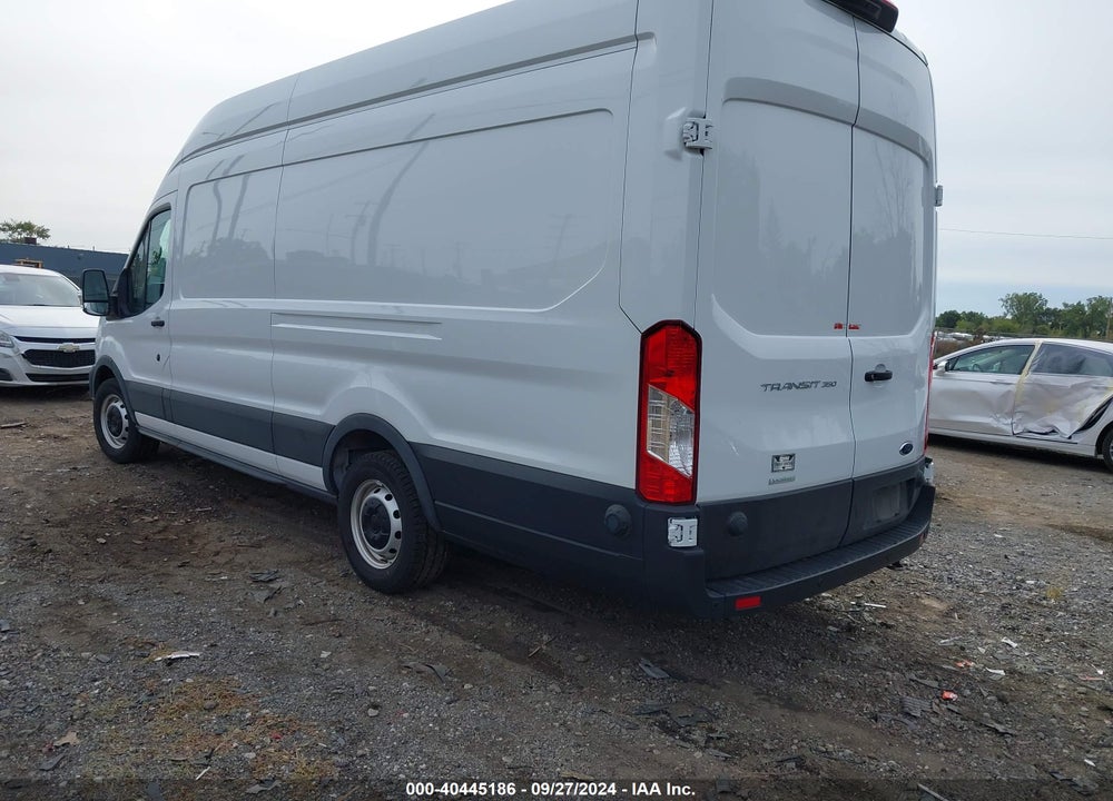 2022 FORD TRANSIT-350 CARGO VAN VIN: 1FTBW3XG6NKA60131
