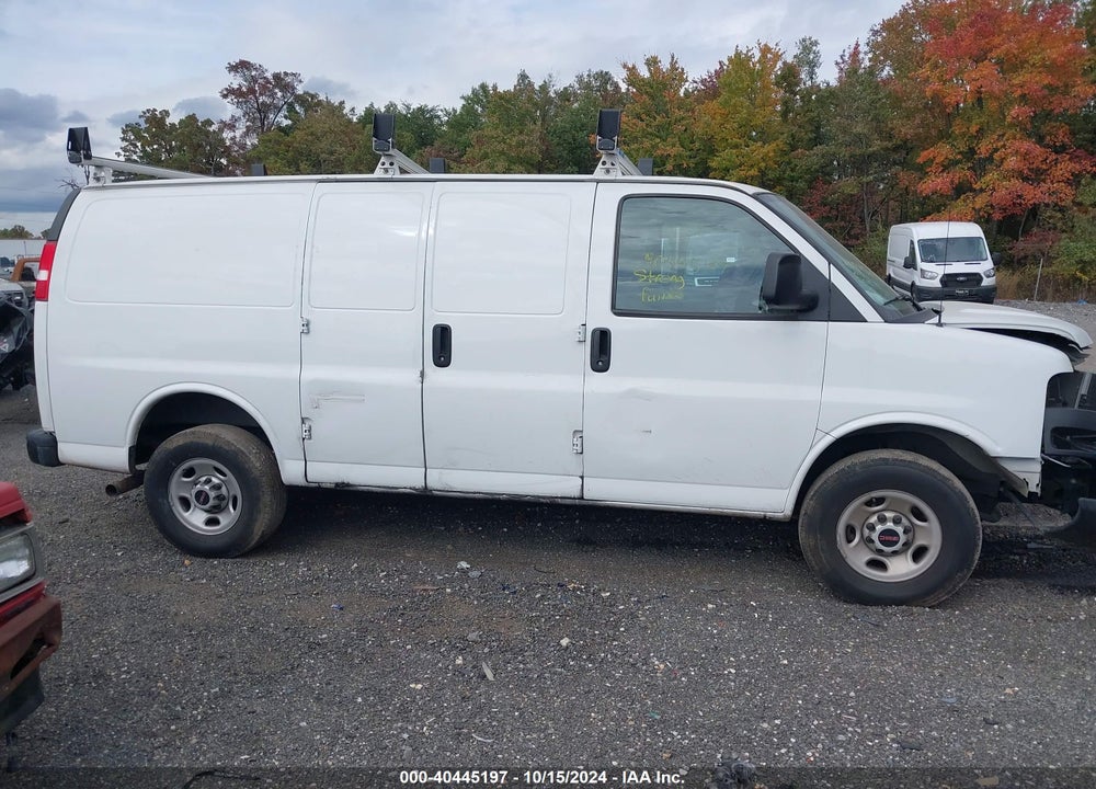 2022 GMC SAVANA CARGO RWD 2500 REGULAR WHEELBASE WORK VAN VIN: 1GTW7AFP1N1224525