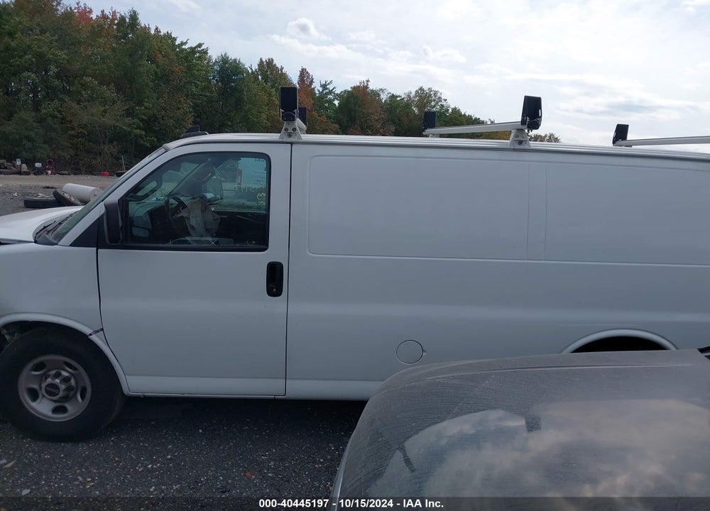 2022 GMC SAVANA CARGO RWD 2500 REGULAR WHEELBASE WORK VAN VIN: 1GTW7AFP1N1224525