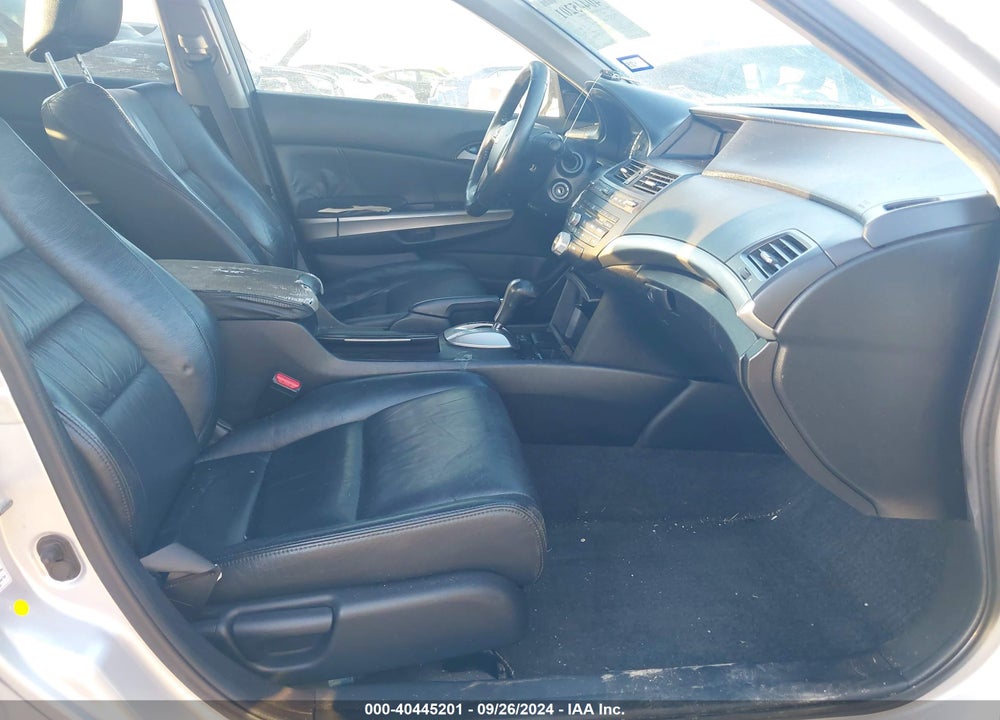 2009 HONDA ACCORD 2.4 EX-L VIN: 1HGCP26859A045784