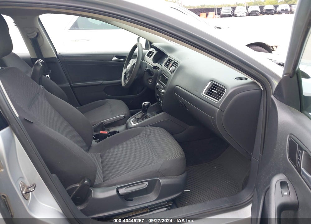 2014 VOLKSWAGEN JETTA 2.0L S VIN: 3VW2K7AJ5EM257515
