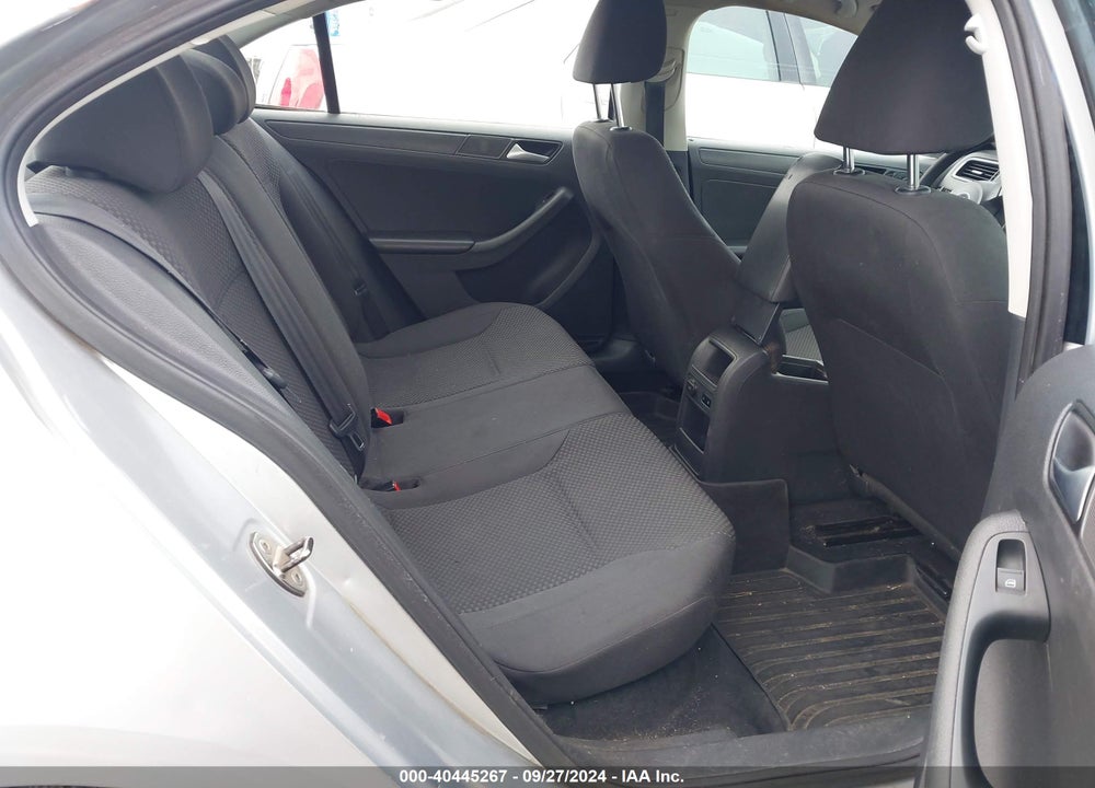2014 VOLKSWAGEN JETTA 2.0L S VIN: 3VW2K7AJ5EM257515