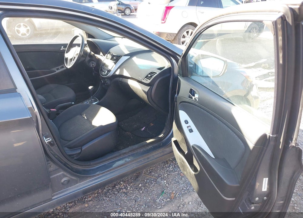 2013 HYUNDAI ACCENT SE VIN: KMHCU5AE6DU065874