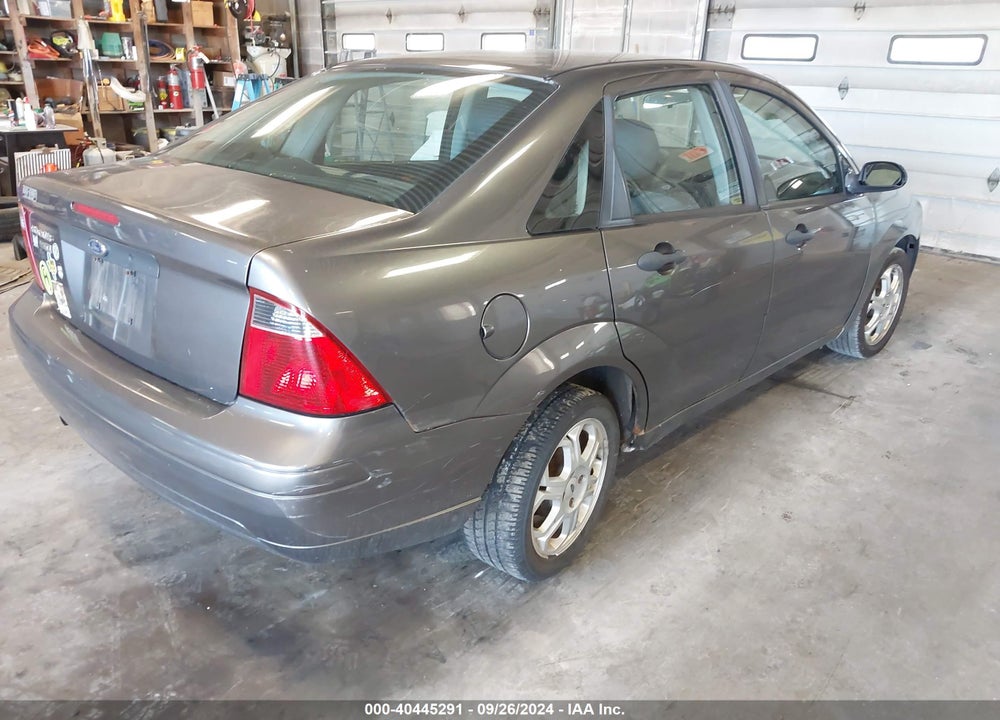 2007 FORD FOCUS S/SE/SES VIN: 1FAFP34N47W299891