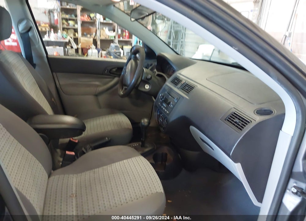 2007 FORD FOCUS S/SE/SES VIN: 1FAFP34N47W299891