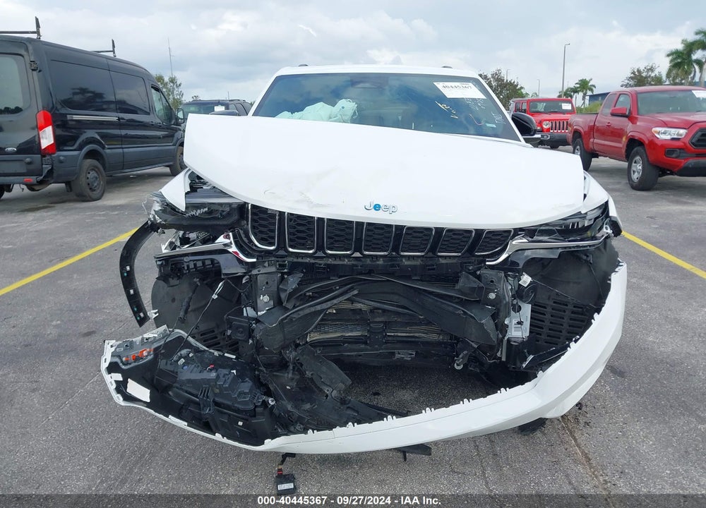 2024 JEEP GRAND CHEROKEE 4XE VIN: 1C4RJYB62R8531767