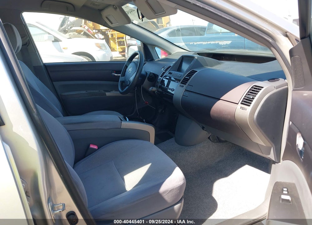 2005 TOYOTA PRIUS VIN: JTDKB20UX53103109