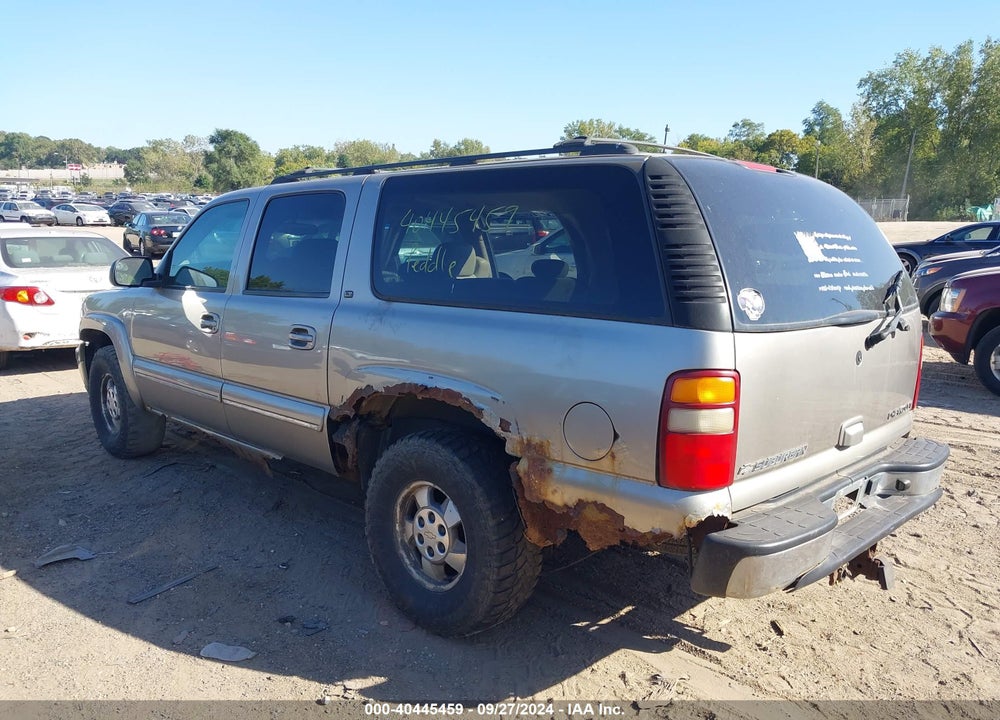 2002 CHEVROLET SUBURBAN 1500 LT VIN: 3GNFK16Z02G210930
