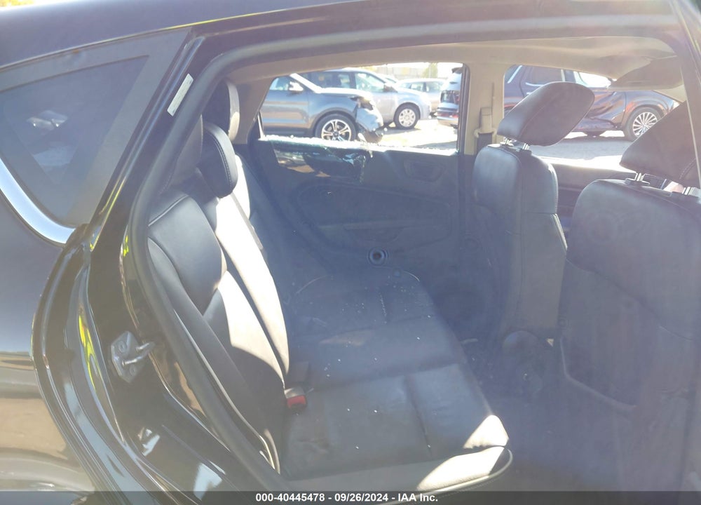 2011 FORD FIESTA VIN: 3FADP4FJ2BM144742