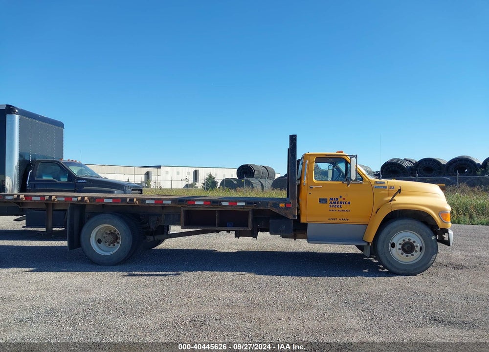 1995 FORD F700 VIN: 1FDNF70J9SVA69566