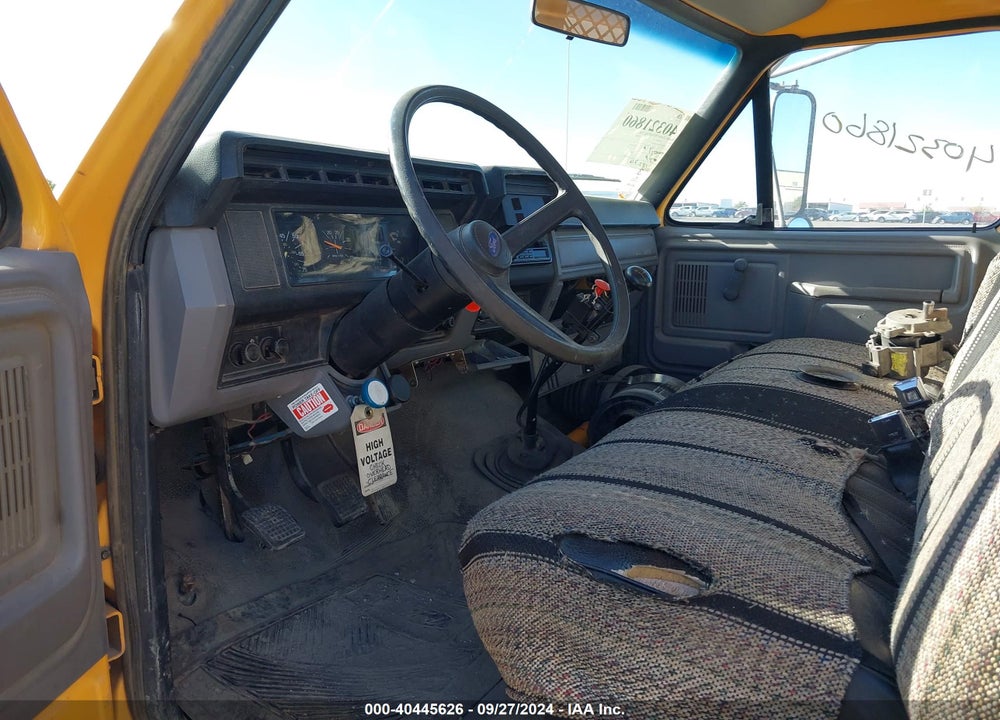 1995 FORD F700 VIN: 1FDNF70J9SVA69566