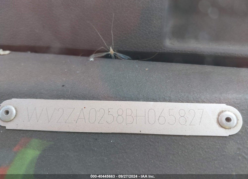 1981 VOLKSWAGEN KOMBI CAMPER VIN: WV2ZA0258BH065827