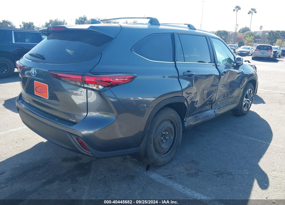 2023 TOYOTA HIGHLANDER HYBRID XLE VIN: 5TDKBRCH2PS135688