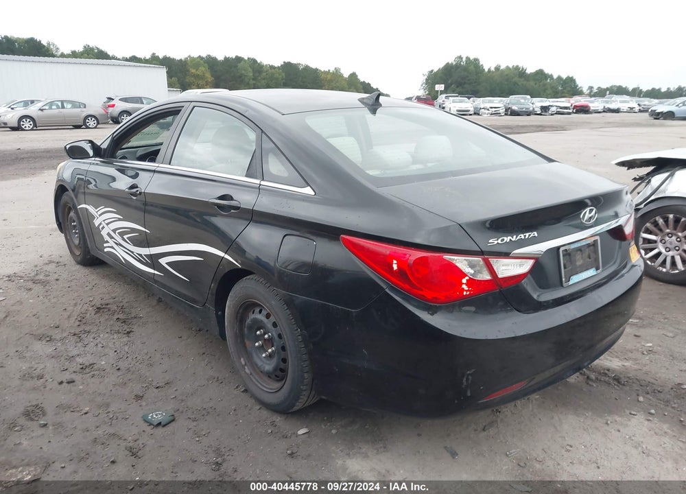 2011 HYUNDAI SONATA GLS VIN: 5NPEB4AC2BH208001