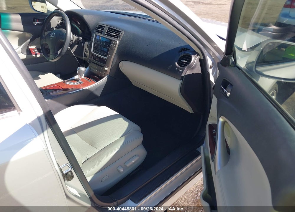 2006 LEXUS IS 350 VIN: JTHBE262862000645