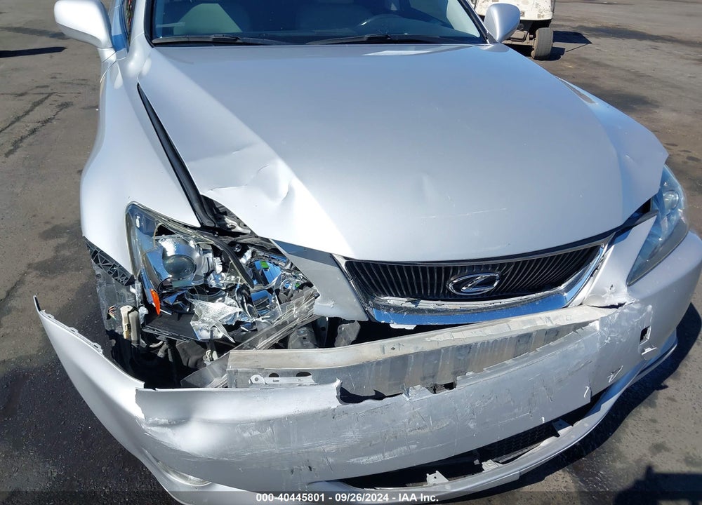 2006 LEXUS IS 350 VIN: JTHBE262862000645