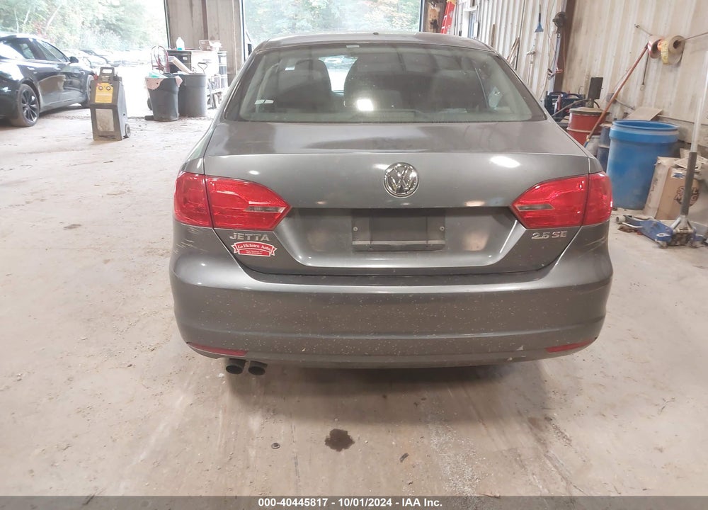 2011 VOLKSWAGEN JETTA 2.5L SE VIN: 3VWDX7AJ3BM346151
