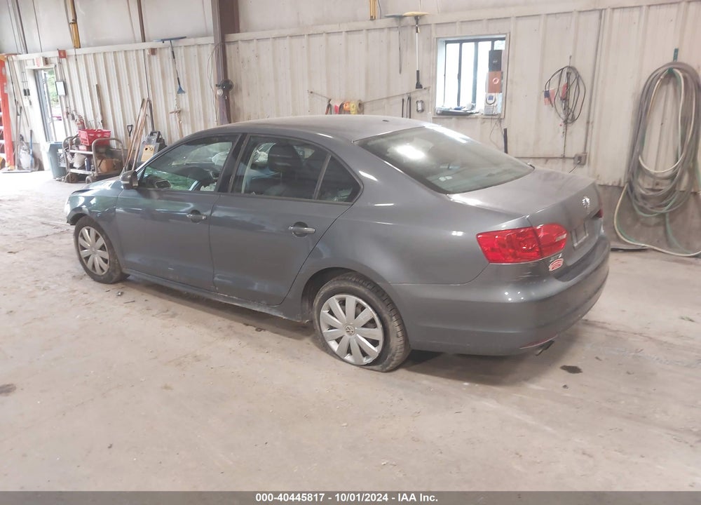 2011 VOLKSWAGEN JETTA 2.5L SE VIN: 3VWDX7AJ3BM346151