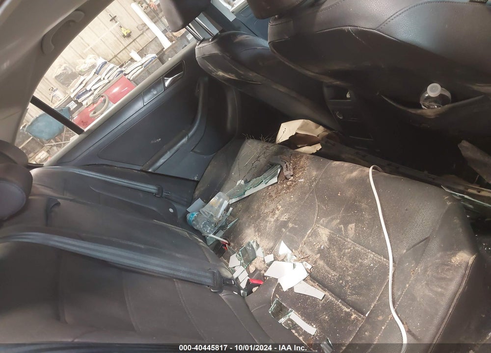 2011 VOLKSWAGEN JETTA 2.5L SE VIN: 3VWDX7AJ3BM346151