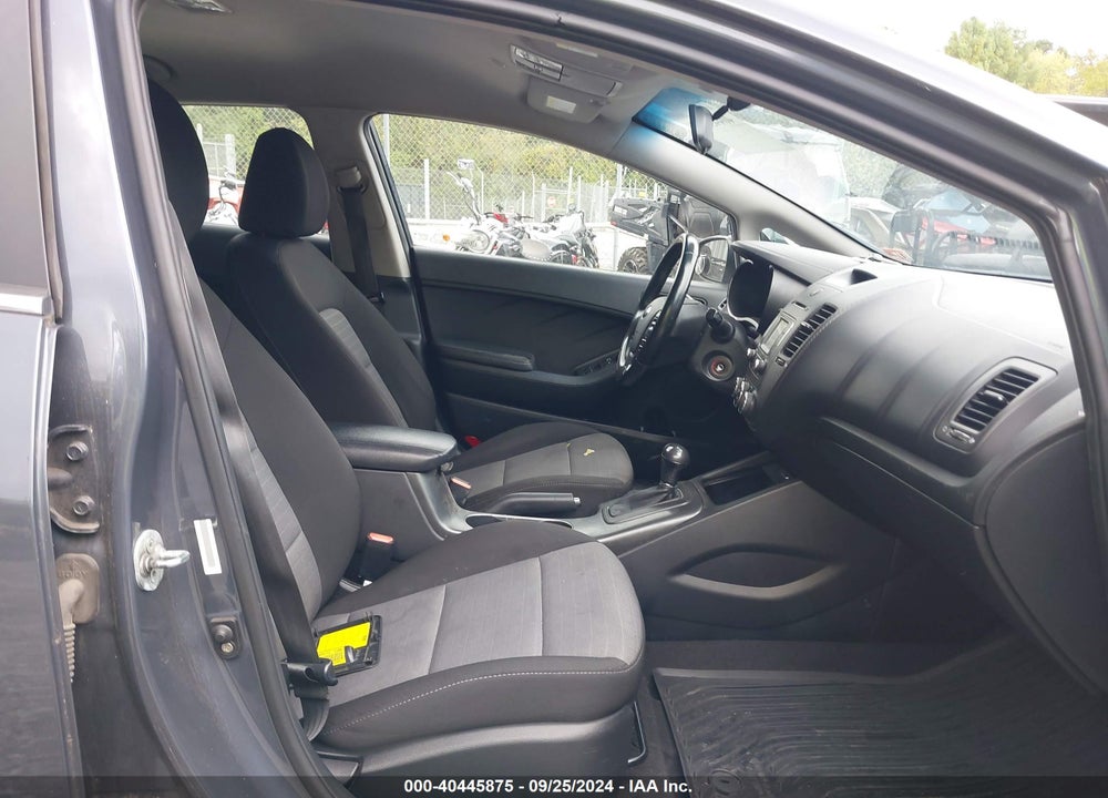 2015 KIA FORTE EX VIN: KNAFX5A80F5342337