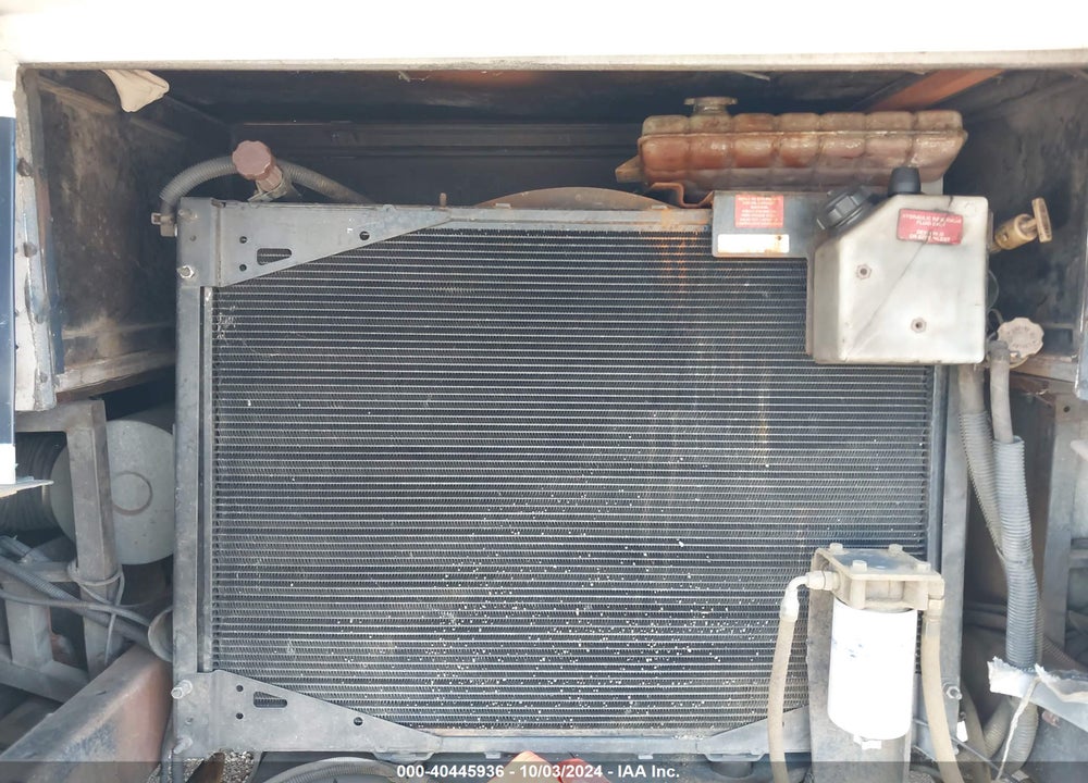 2002 FREIGHTLINER CHASSIS X LINE MOTOR HOME VIN: 4UZAAHAK32CK26319
