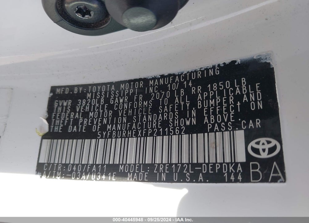 2015 TOYOTA COROLLA L VIN: 5YFBURHEXFP211562