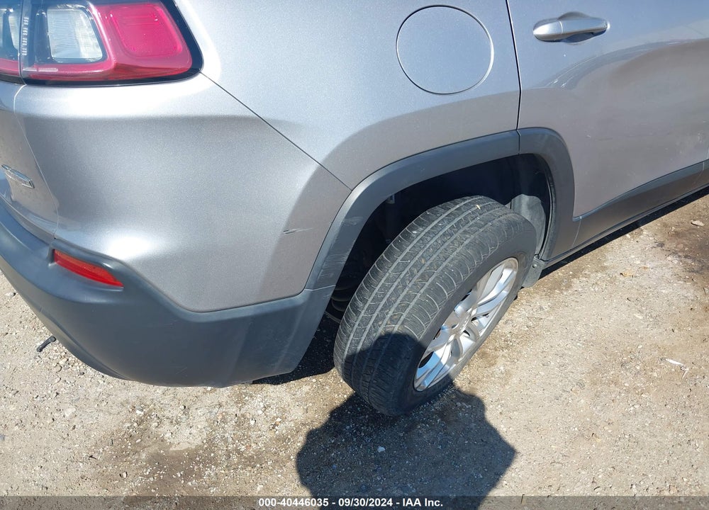 2019 JEEP CHEROKEE LATITUDE FWD VIN: 1C4PJLCB8KD248941