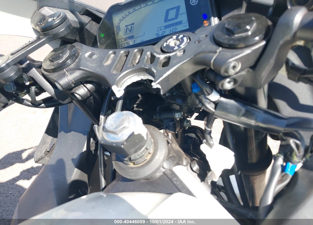 2024 YAMAHA YZFR3 A VIN: MH3RH18Y7RK013699