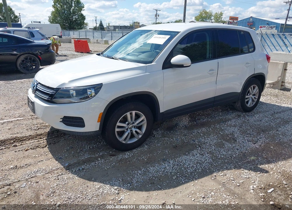 2012 VOLKSWAGEN TIGUAN S VIN: WVGAV7AX8CW567001