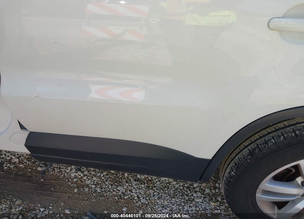 2012 VOLKSWAGEN TIGUAN S VIN: WVGAV7AX8CW567001
