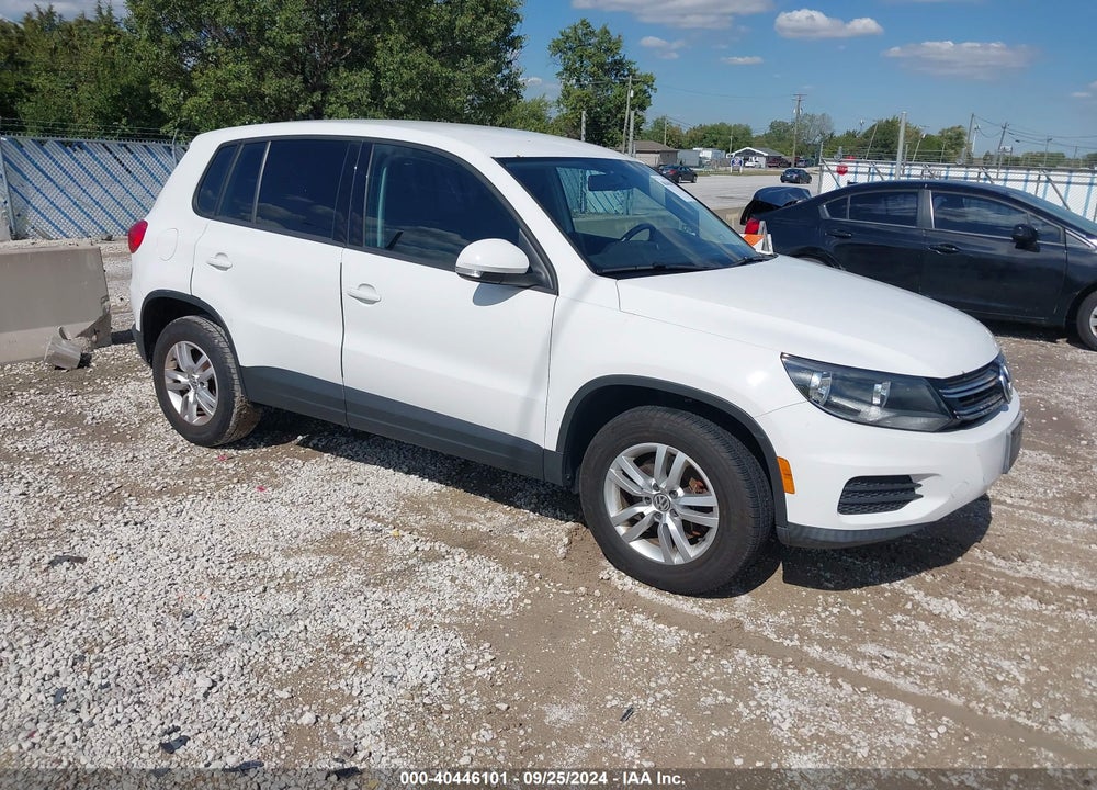 2012 VOLKSWAGEN TIGUAN S VIN: WVGAV7AX8CW567001
