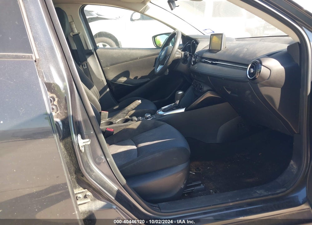 2016 SCION IA VIN: 3MYDLBZV1GY124265