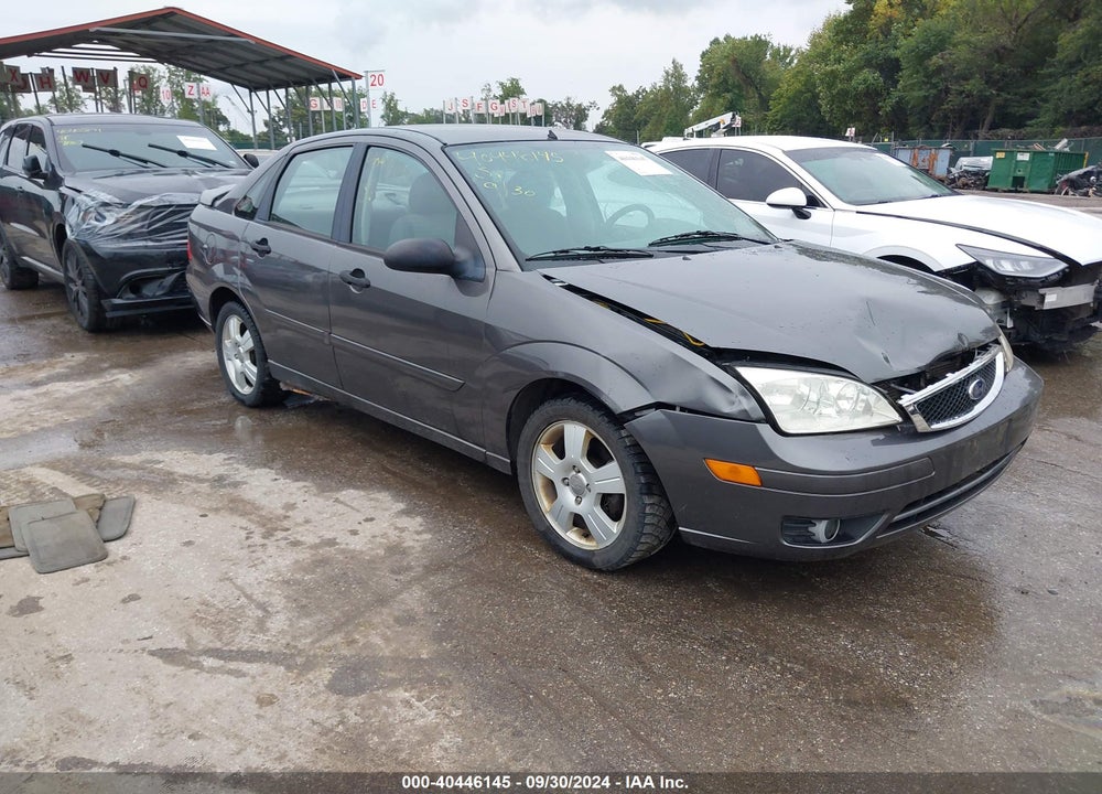 2005 FORD FOCUS ZX4 VIN: 1FAFP34NX5W227574