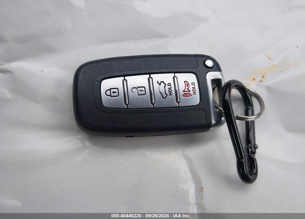 2011 HYUNDAI SONATA VIN: 5NPEC4AB5BH160238