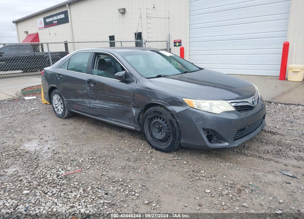 2013 TOYOTA CAMRY LE VIN: 4T4BF1FK8DR284693