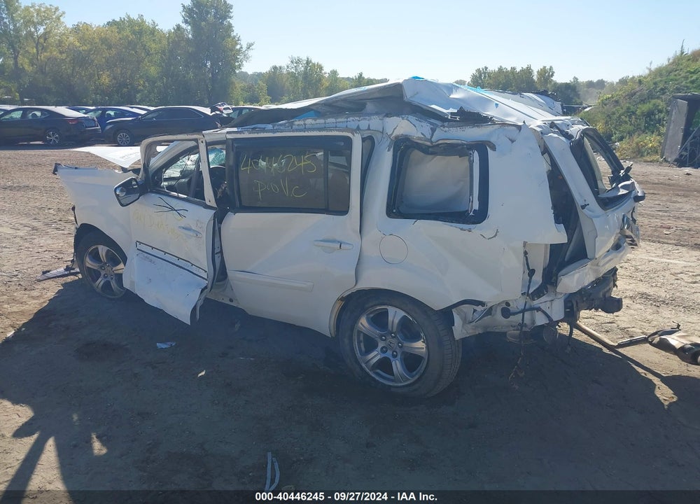2014 HONDA PILOT EX VIN: 5FNYF4H49EB028839