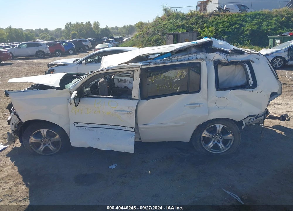 2014 HONDA PILOT EX VIN: 5FNYF4H49EB028839