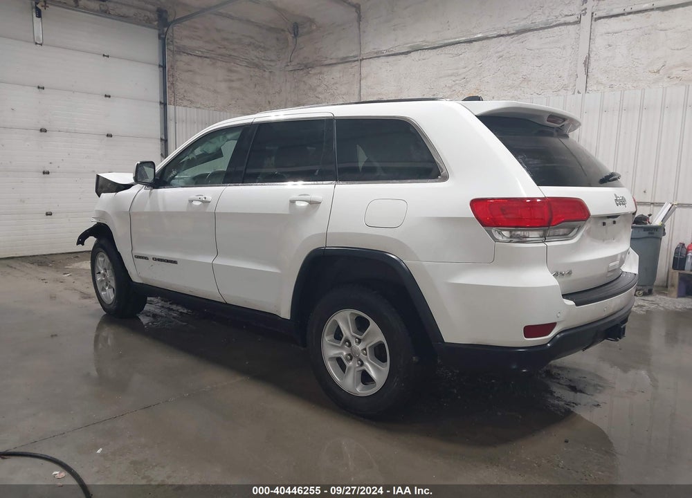 2017 JEEP GRAND CHEROKEE LAREDO 4X4 VIN: 1C4RJFAGXHC951299