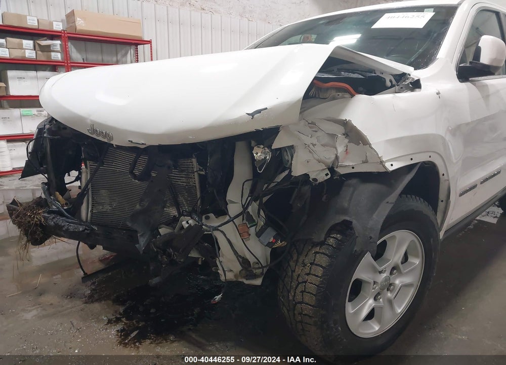 2017 JEEP GRAND CHEROKEE LAREDO 4X4 VIN: 1C4RJFAGXHC951299