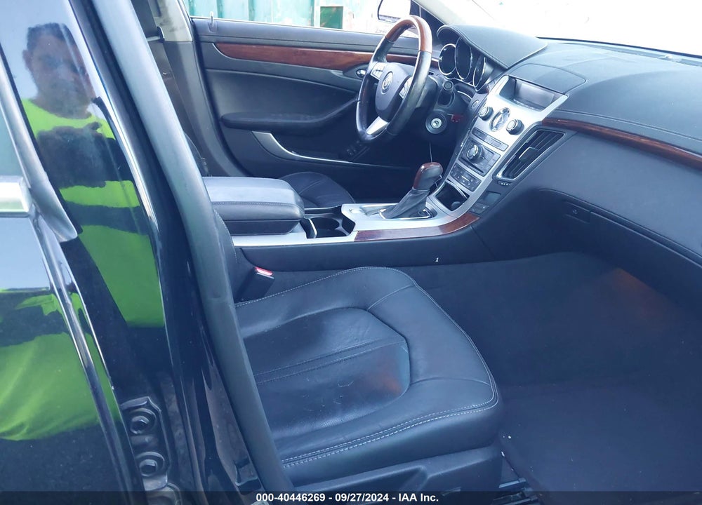 2012 CADILLAC CTS LUXURY VIN: 1G6DG5E51C0157610