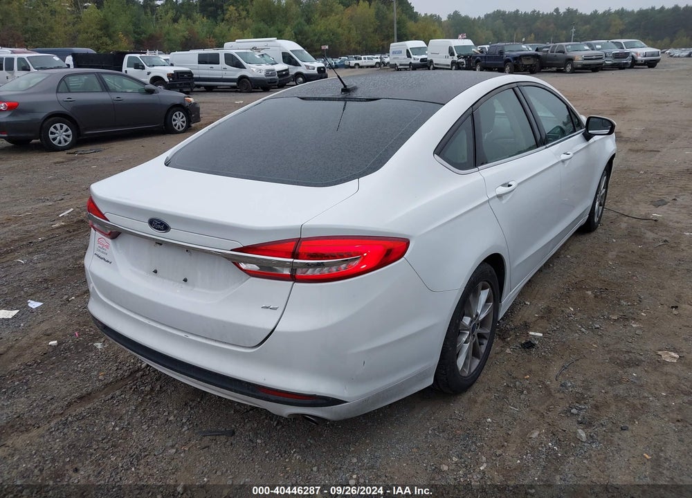 2017 FORD FUSION SE VIN: 3FA6P0H75HR318219