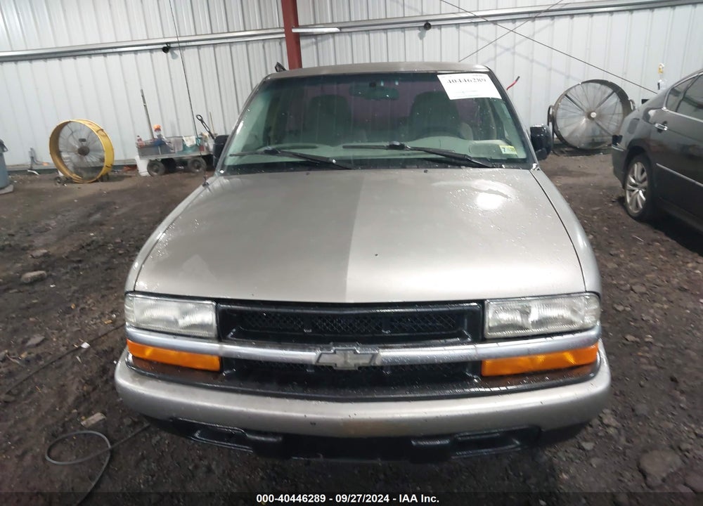 1998 CHEVROLET S-10 LS FLEETSIDE VIN: 1GCCS1449WK196575