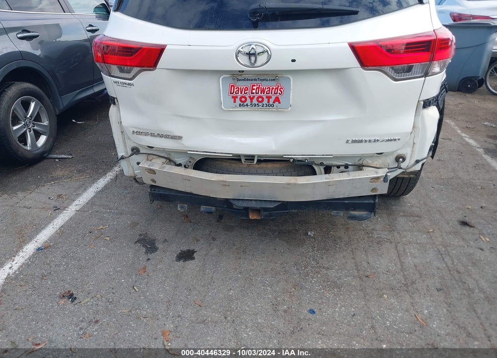 2019 TOYOTA HIGHLANDER LIMITED/PLATINUM VIN: 5TDDZRFH4KS998064